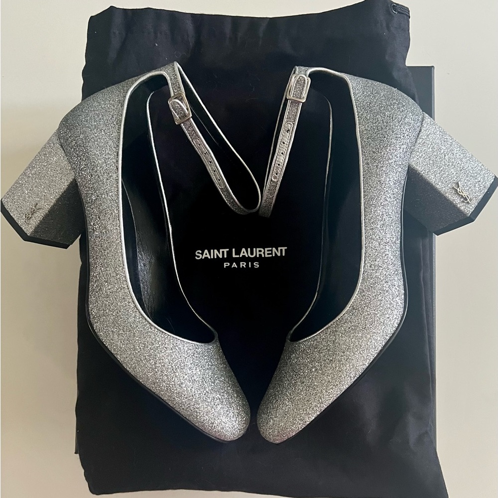 NIB Saint Laurent Pumps